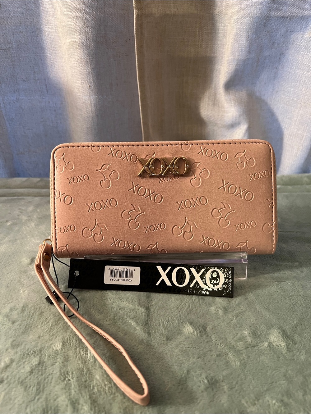 XOXO Blush Pink Zip-Around Wristlet Wallet